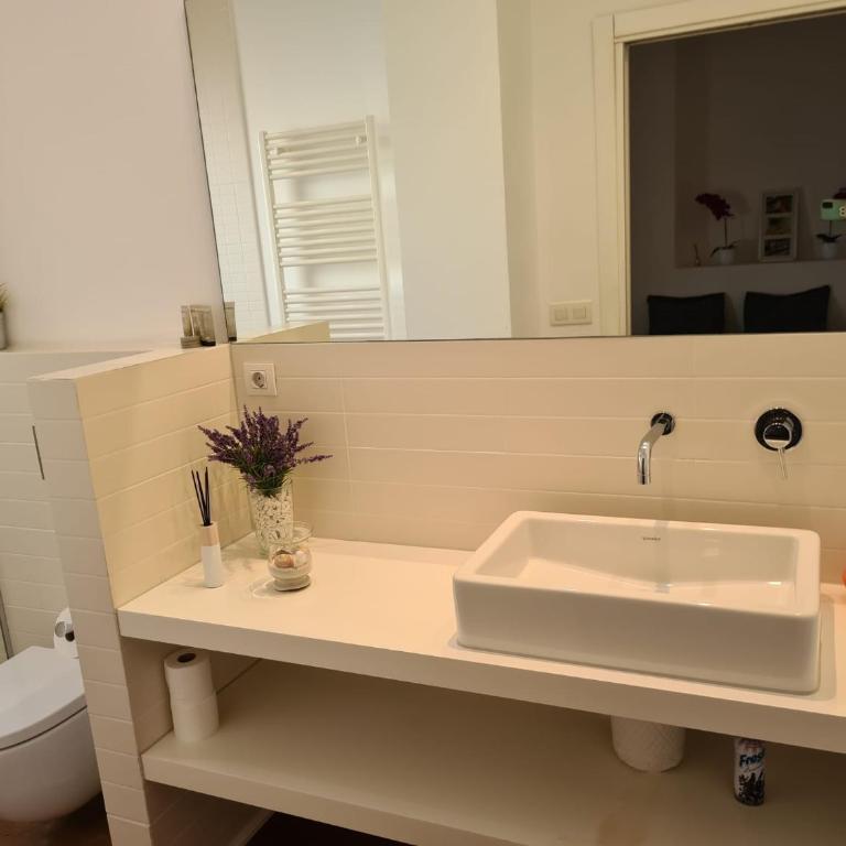 Impresionante apartamento en Ruzafa al lado del mercado - Apartment with Shower - 17