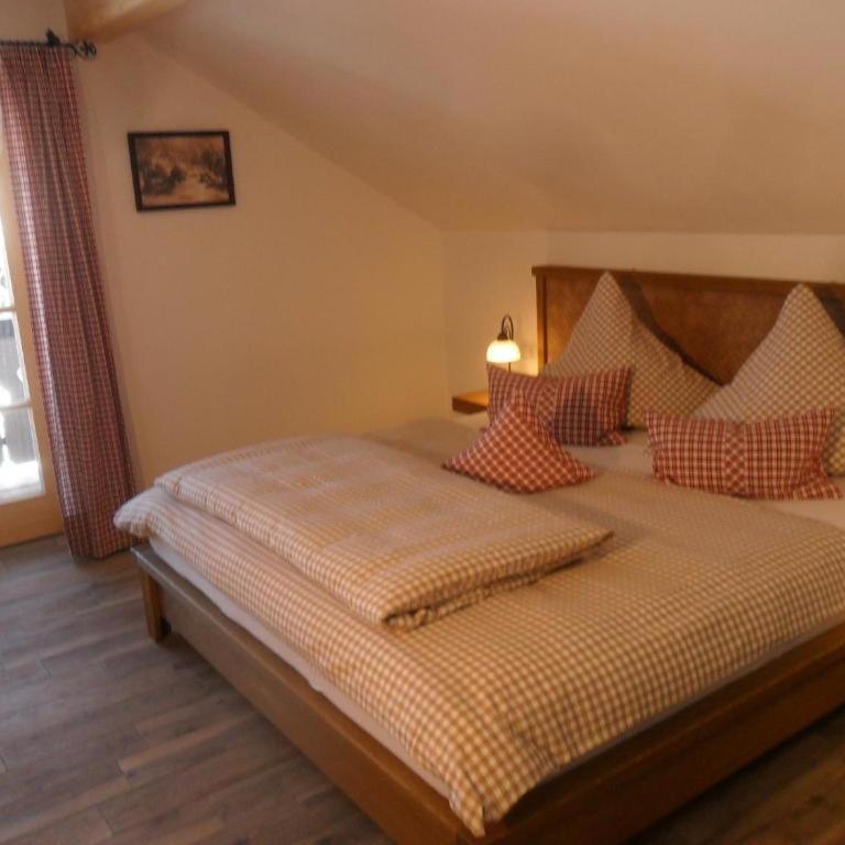 Berggasthof Pechhäusl - Doppelzimmer mit Balkon - 6