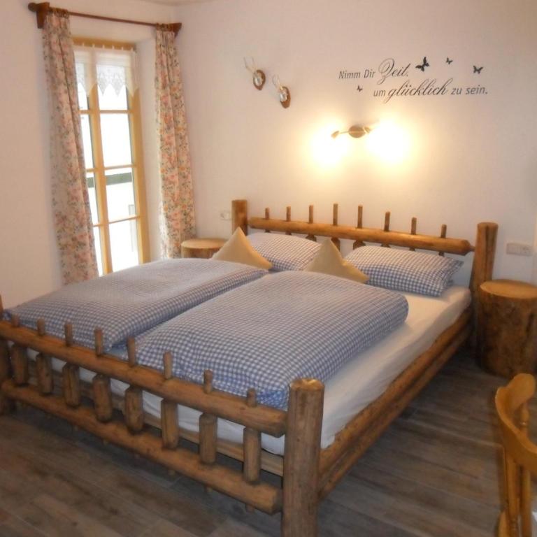 Berggasthof Pechhäusl - Doppelzimmer mit Balkon - 1