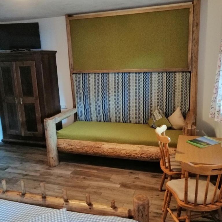Berggasthof Pechhäusl - Doppelzimmer mit Balkon - 2