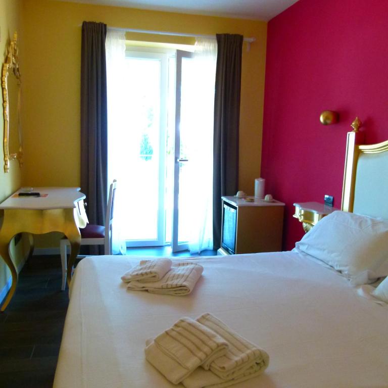 Boutique Hotel Bel Sito Wellness & Private SPA - Camera Superior Matrimoniale/Doppia con Letti Singoli con Balcone con Vista Lago - 1
