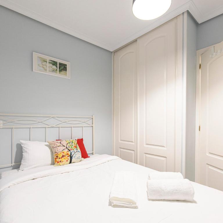Piso ideal y acogedor junto a Cuzco y Castellana - Two-Bedroom Apartment - 17