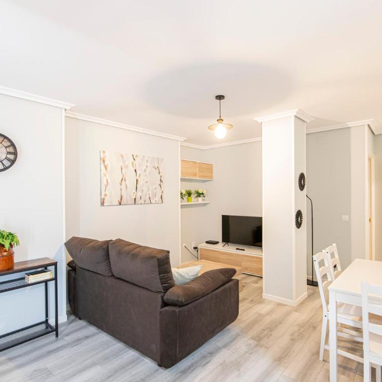 Piso ideal y acogedor junto a Cuzco y Castellana - Two-Bedroom Apartment - 18