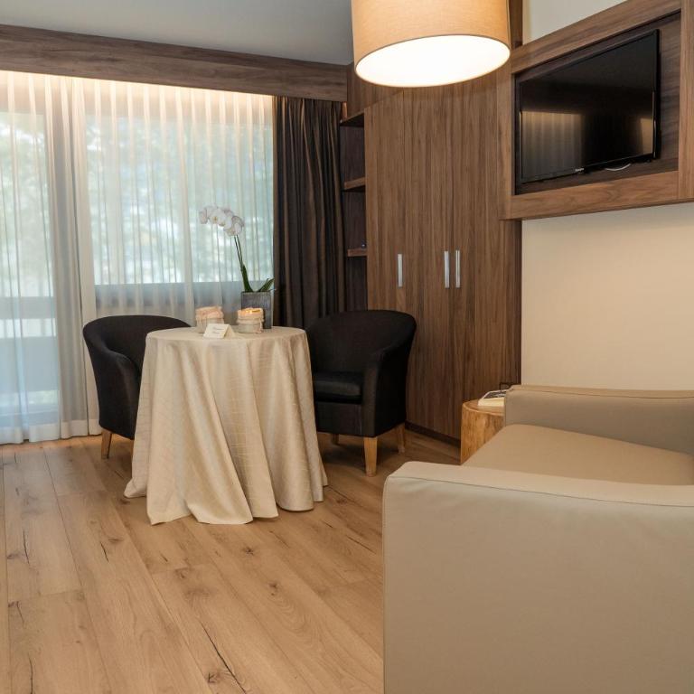 Palace Hotel Wellness & Beauty - Junior Suite - 16