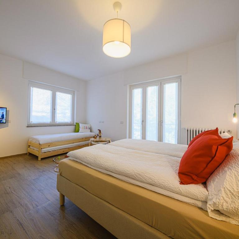 Alessia' s Home B&B-next to Bernina Express - Habitación Familiar Superior - 8