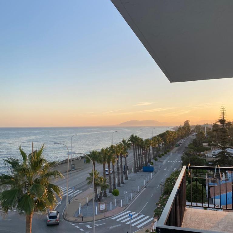 SEA VIEW APARTMENT / a primera línea de playa - Two-Bedroom Apartment - 1