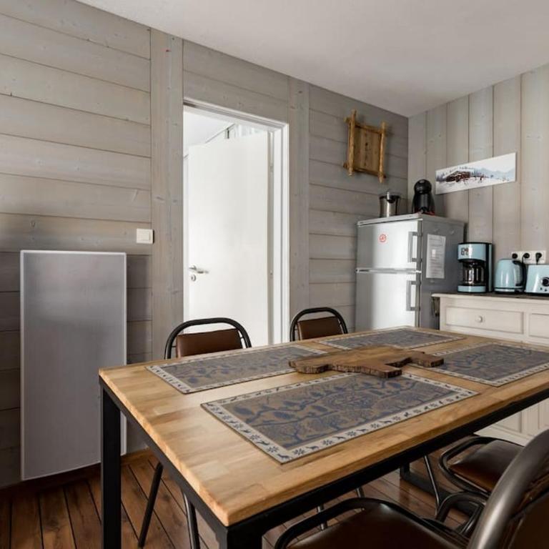 APPARTEMENT CENTRE VILLE WIFI PARKING DRAPS FOURNIS - Appartement 2 Chambres - 16