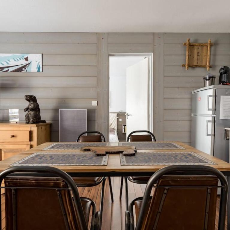 APPARTEMENT CENTRE VILLE WIFI PARKING DRAPS FOURNIS - Appartement 2 Chambres - 15