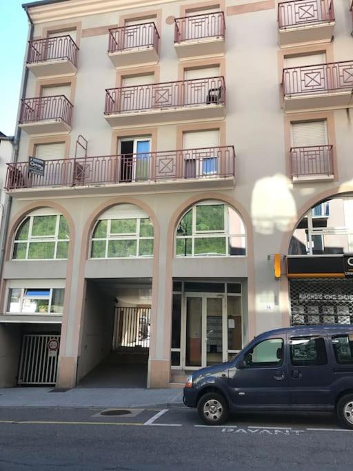 APPARTEMENT CENTRE VILLE WIFI PARKING DRAPS FOURNIS - Appartement 2 Chambres - 40