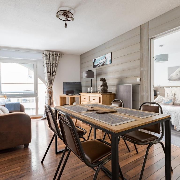 APPARTEMENT CENTRE VILLE WIFI PARKING DRAPS FOURNIS - Appartement 2 Chambres - 11