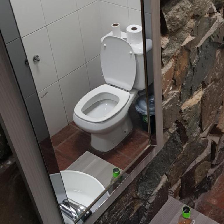 Hostel Ruca Potu - Habitación Cuádruple con baño privado - 9