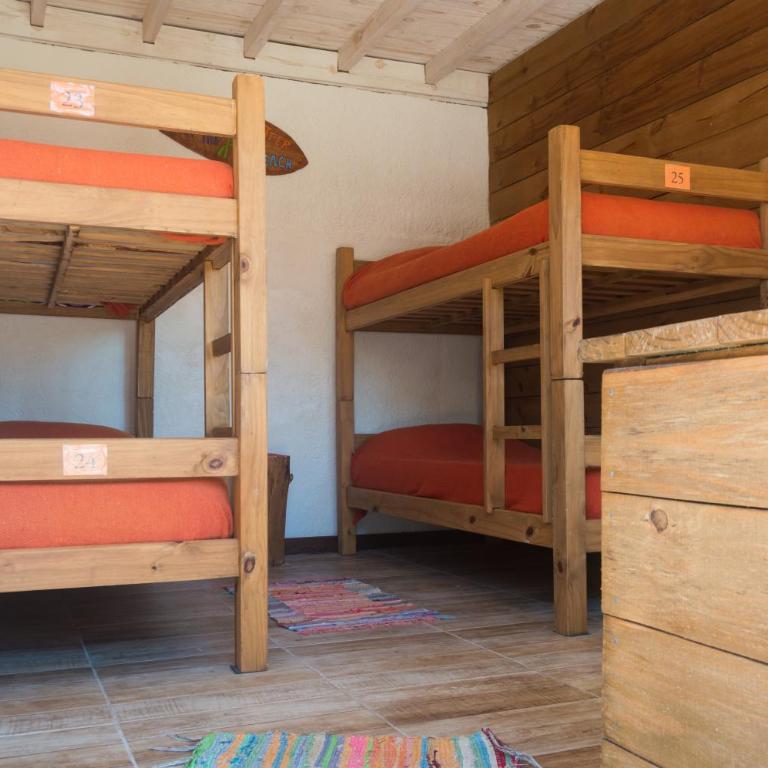 Las Palmas Beach Hostel - Bed in 4-Bed Male Dormitory Room - 1