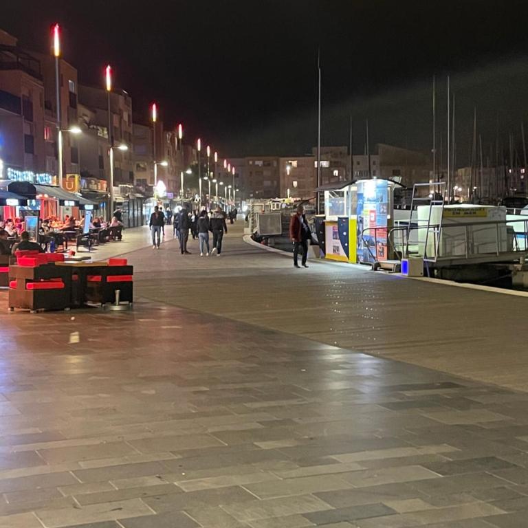 Cap d’Agde Centre port avec parking privé et belle vue port et mer - Apartment mit 1 Schlafzimmer - 17