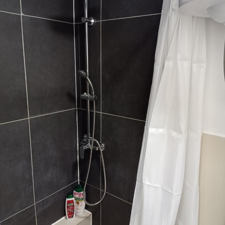 7 Days Premium Apartment 2 - One-Bedroom Apartment - 13