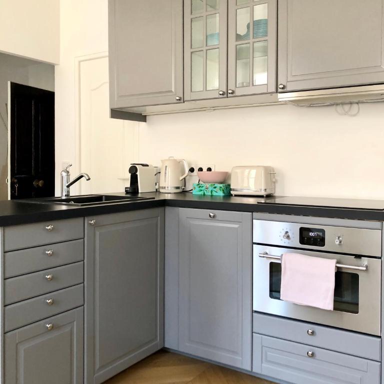 Charming and modernly designed 2 bedroom - Old Town - Appartement 2 Chambres - 21