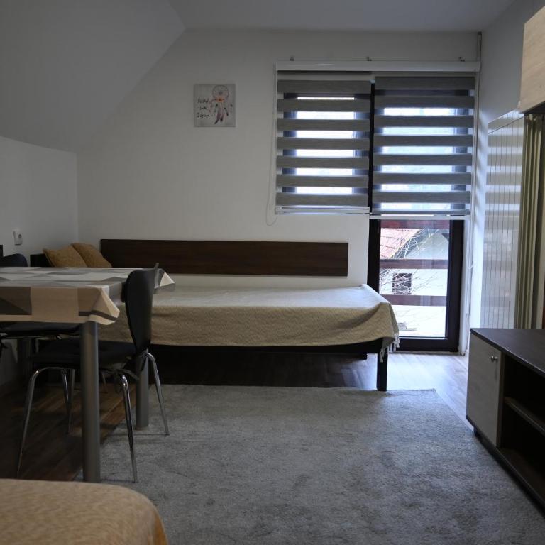 Apartman Vukašin - Two-Bedroom Apartment - 13