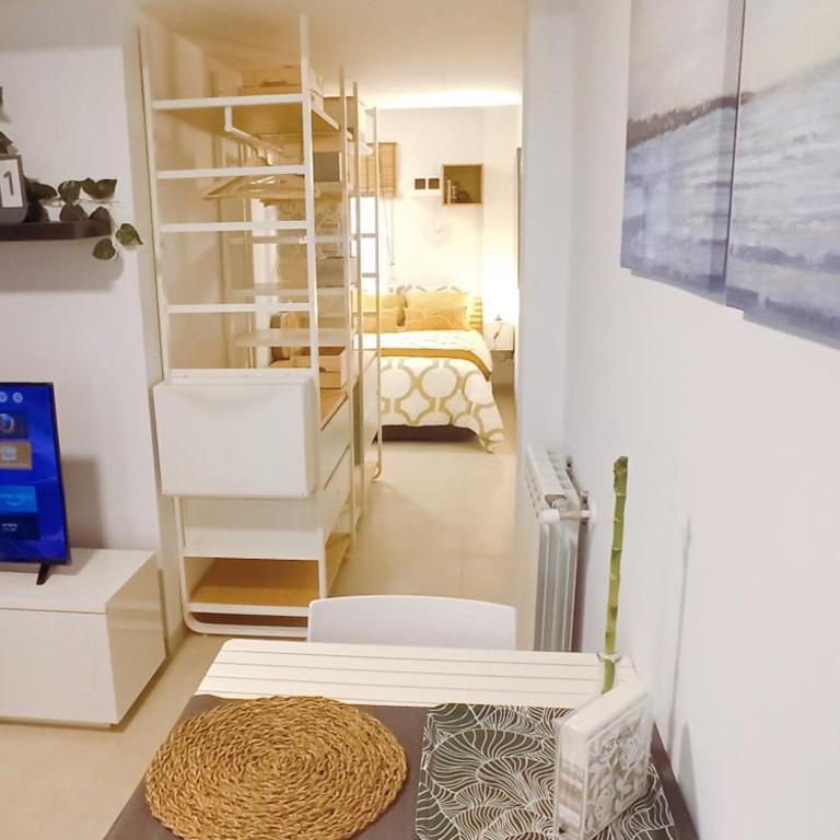 De Madrid al cielo - One-Bedroom Apartment - 9
