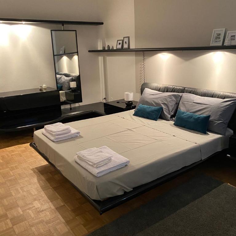 Gabriella's Place - Two-Bedroom Apartment - 2