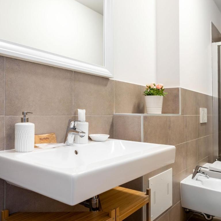Palazzo Pedretti Halldis Apartments by Halldis - Apartment 5 - 12