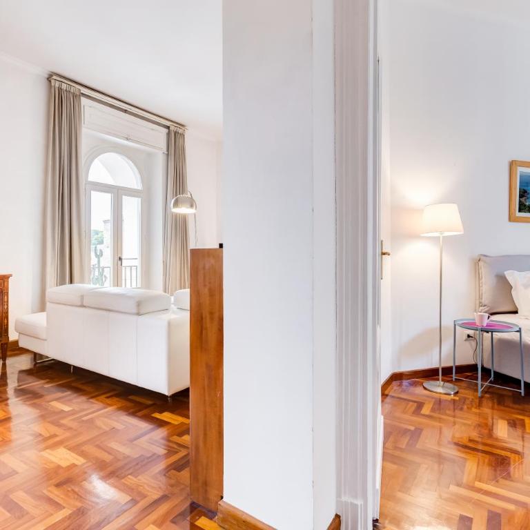 Large and bright apartment amazing view Basilica San Giovanni in Laterano - Two-Bedroom Apartment - 12