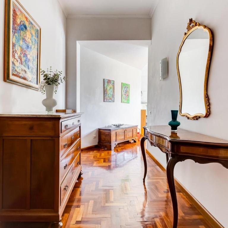 Large and bright apartment amazing view Basilica San Giovanni in Laterano - Two-Bedroom Apartment - 38