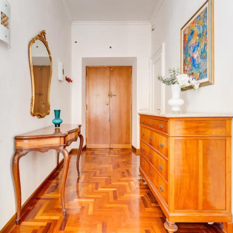 Large and bright apartment amazing view Basilica San Giovanni in Laterano - Two-Bedroom Apartment - 44