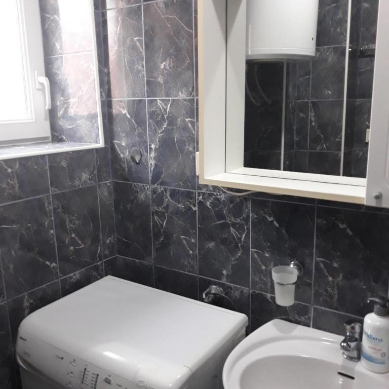Apartments Teodora Obala - One-Bedroom Apartment with Balcony and Sea View - 18