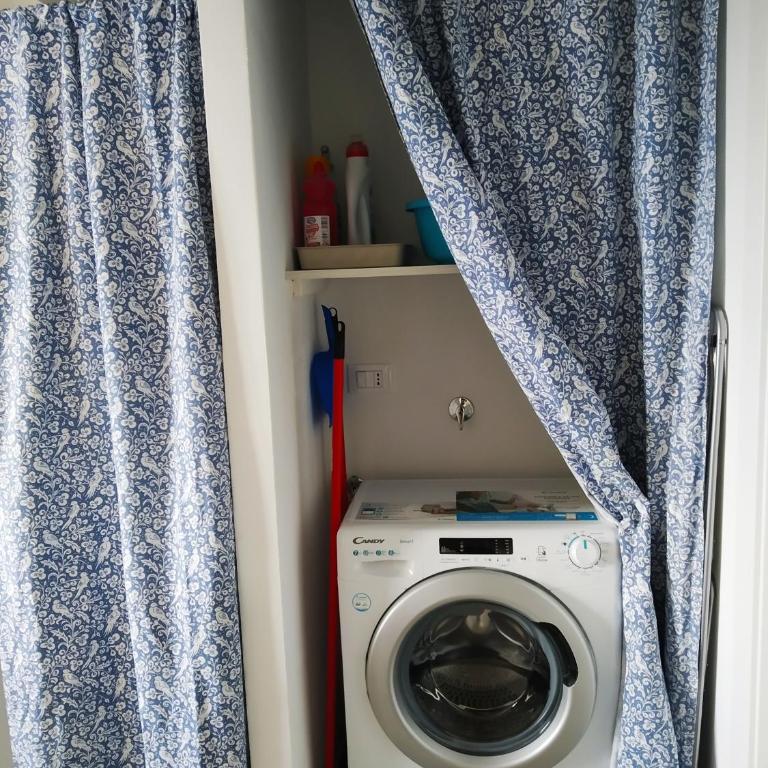 La Roccia Fiorita Appartamento con giardino e Jacuzzi - Casa con 1 Camera da Letto - 26