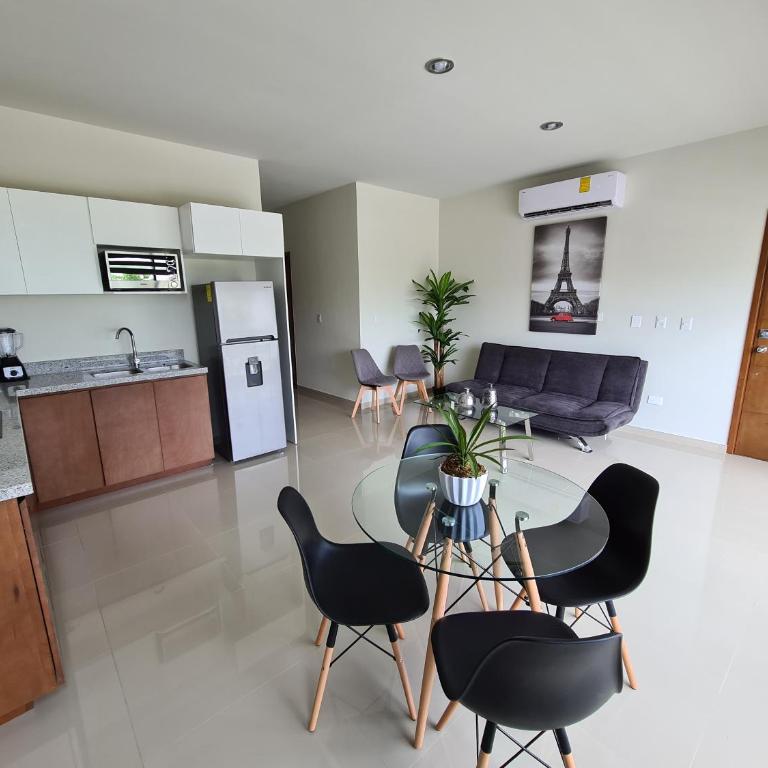 Hermoso departamento con alberca, a 10 minutos de la playa!!! - Two-Bedroom Apartment - 54