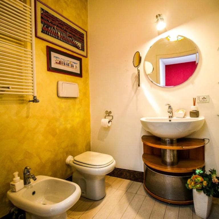 Aldebaran - Camera Matrimoniale con Bagno in Comune - 9