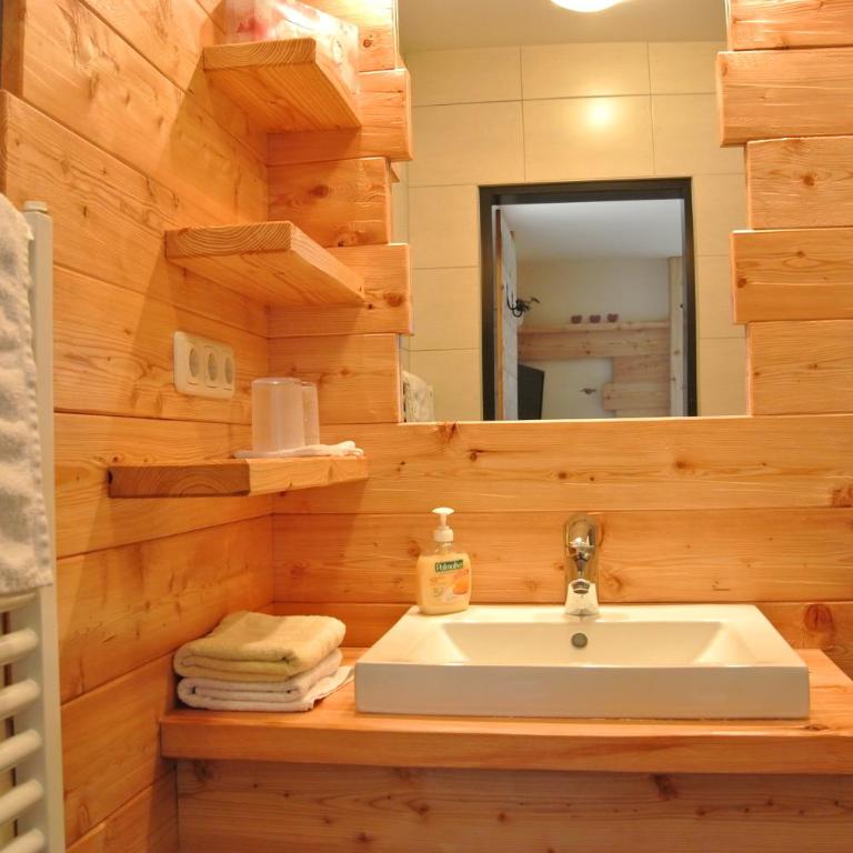 Pension und Apartment Edelweiß - Chambre Double avec Balcon - 21