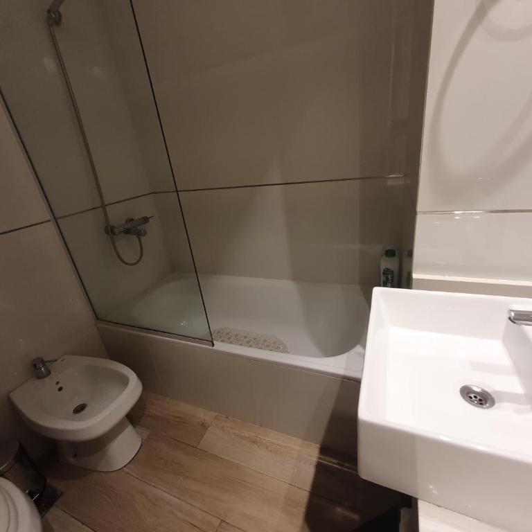 Fabuloso departamento con todo y cerca de todo - Apartamento de 1 dormitorio - 2