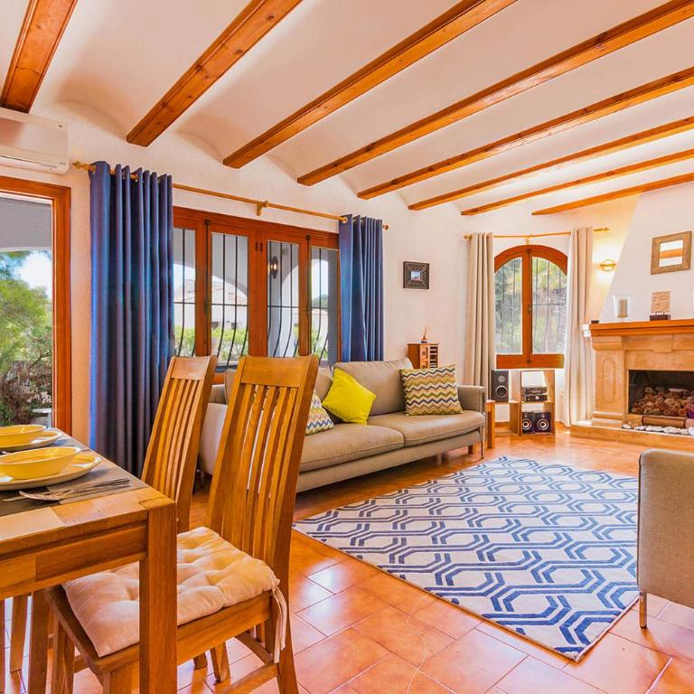 Villa Moreno with Large Private Pool - Villa de 2 dormitorios - 4