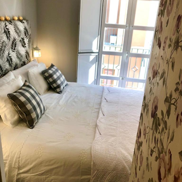 GATU PREMIUM La Casa del Arco con wifi, aire acc, terraza ," Preferente mayores de 21 años y familias " - Casa de 2 dormitorios - 11