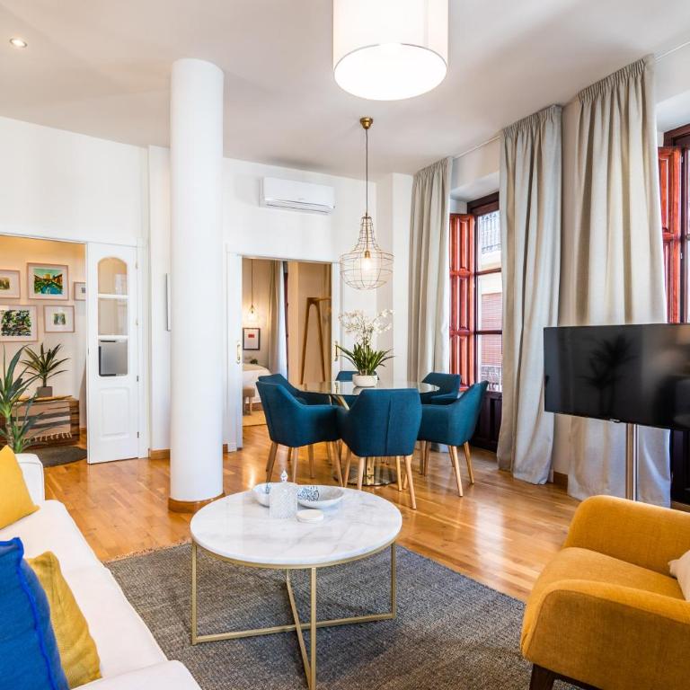 tuGuest Isabel la Catolica Apartment - Superior Apartment - 1