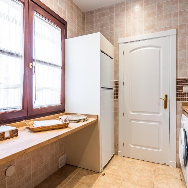 tuGuest Isabel la Catolica Apartment - Superior Apartment - 26