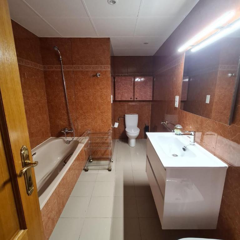 Dos Torres Ático Dúplex - Céntrico con Vistas a la Ciudad - Apartamento de 3 dormitorios - 8