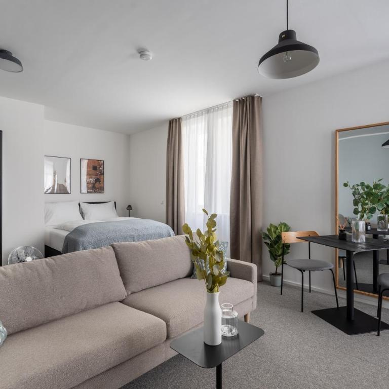 Limehome Linz Friedrichstraße - Suite XXL mit Sitzbereich - 2