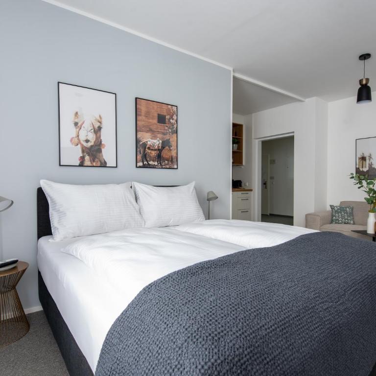 Limehome Linz Friedrichstraße - Suite XL mit Sitzbereich - 3