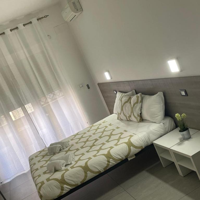 Tiburtina Royal Suites - Camera Matrimoniale con Balcone - 2