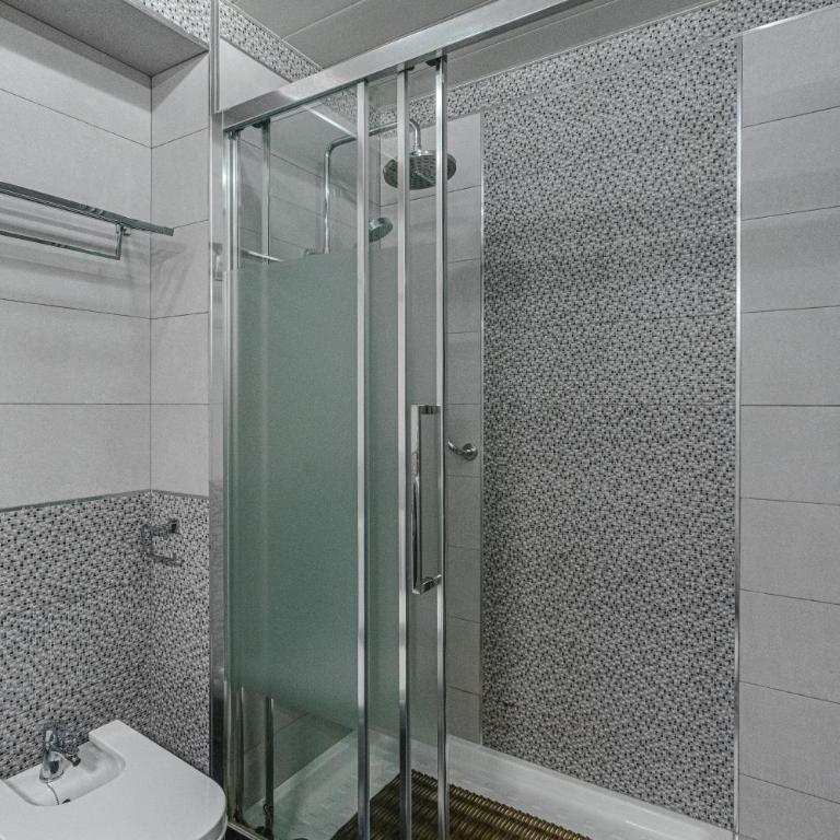 Amazing 3 bedroom apartment on the first line of the best Las Americas beach, air conditioner and terrace ocean view - Apartamento de 3 dormitorios - 24