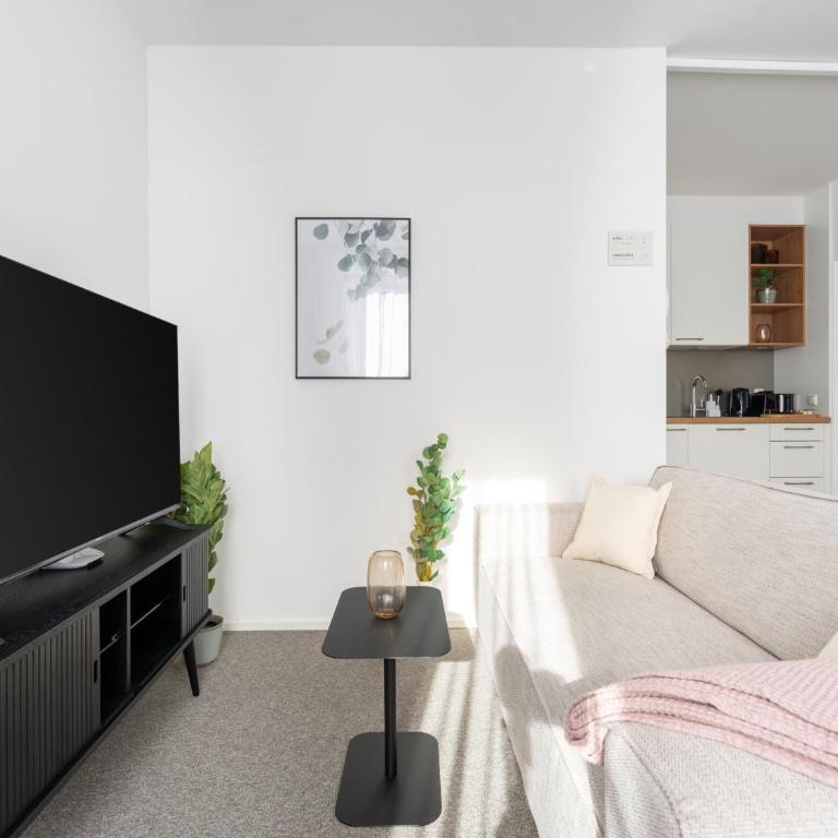 Limehome Linz Friedrichstraße - Einzelsuite M mit Sitzbereich - 3