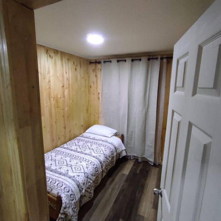 Cabaña Volcán Hornopirén - Three-Bedroom House - 12