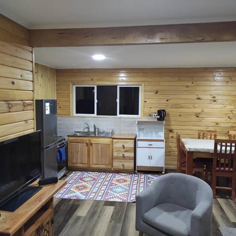 Cabaña Volcán Hornopirén - Three-Bedroom House - 16