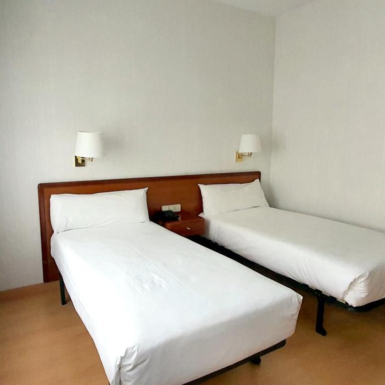 Hotel Ultonia - Habitación Doble - 2 camas - 4