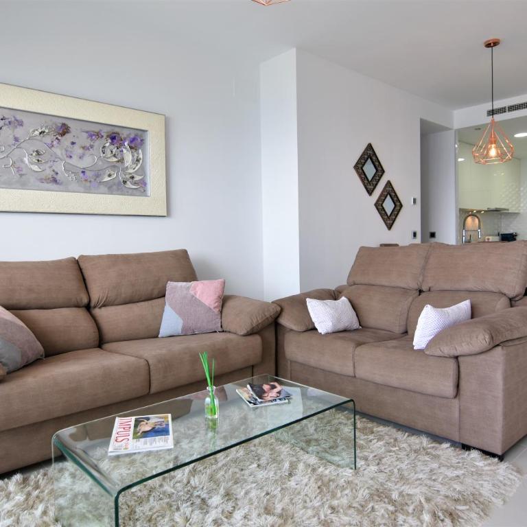 Sunset Drive 758 by Apturist - Two-Bedroom Apartment - 2