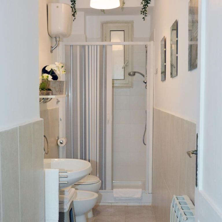 Chéri de Rome Vatican Apartment - Two-Bedroom Apartment - 17