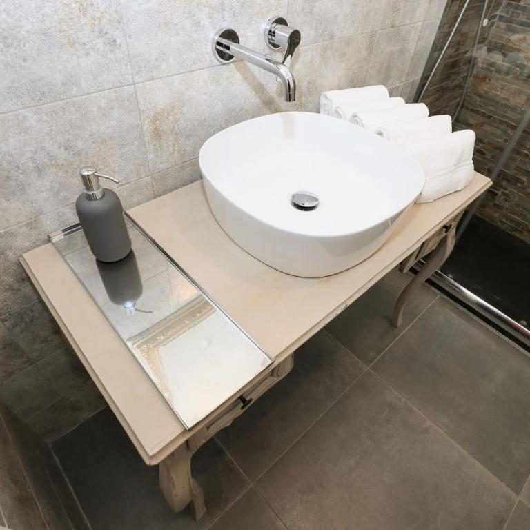 Centro Residenze Domus Sofiae - Appartamento con 2 Camere da Letto - 20