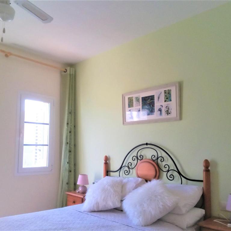 Litha House, 3 Bed Holiday Home set Over 3 Floors 5 Mins From Beach and all Amenities - Three-Bedroom Apartment - 13