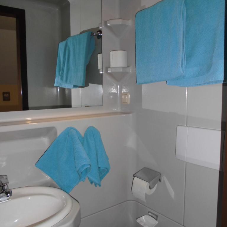 Bergbauernhof Stauder - Hirschbergalpakas - Familienzimmer mit Balkon - 4